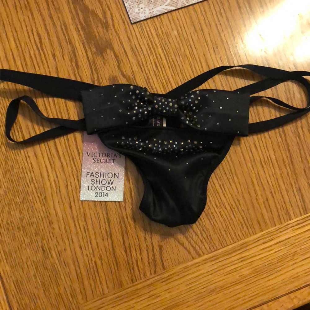 Victoria Secret fashion show thong